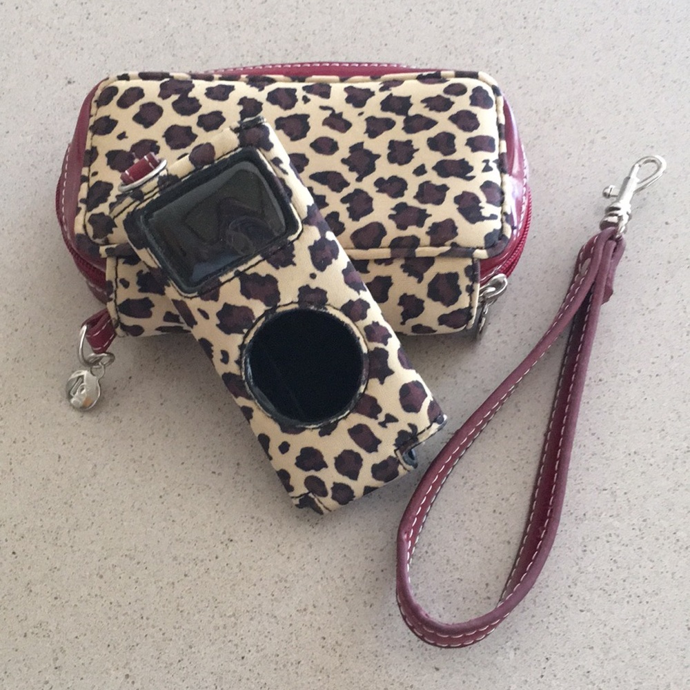 Liz Claiborne iPod Nano combo case